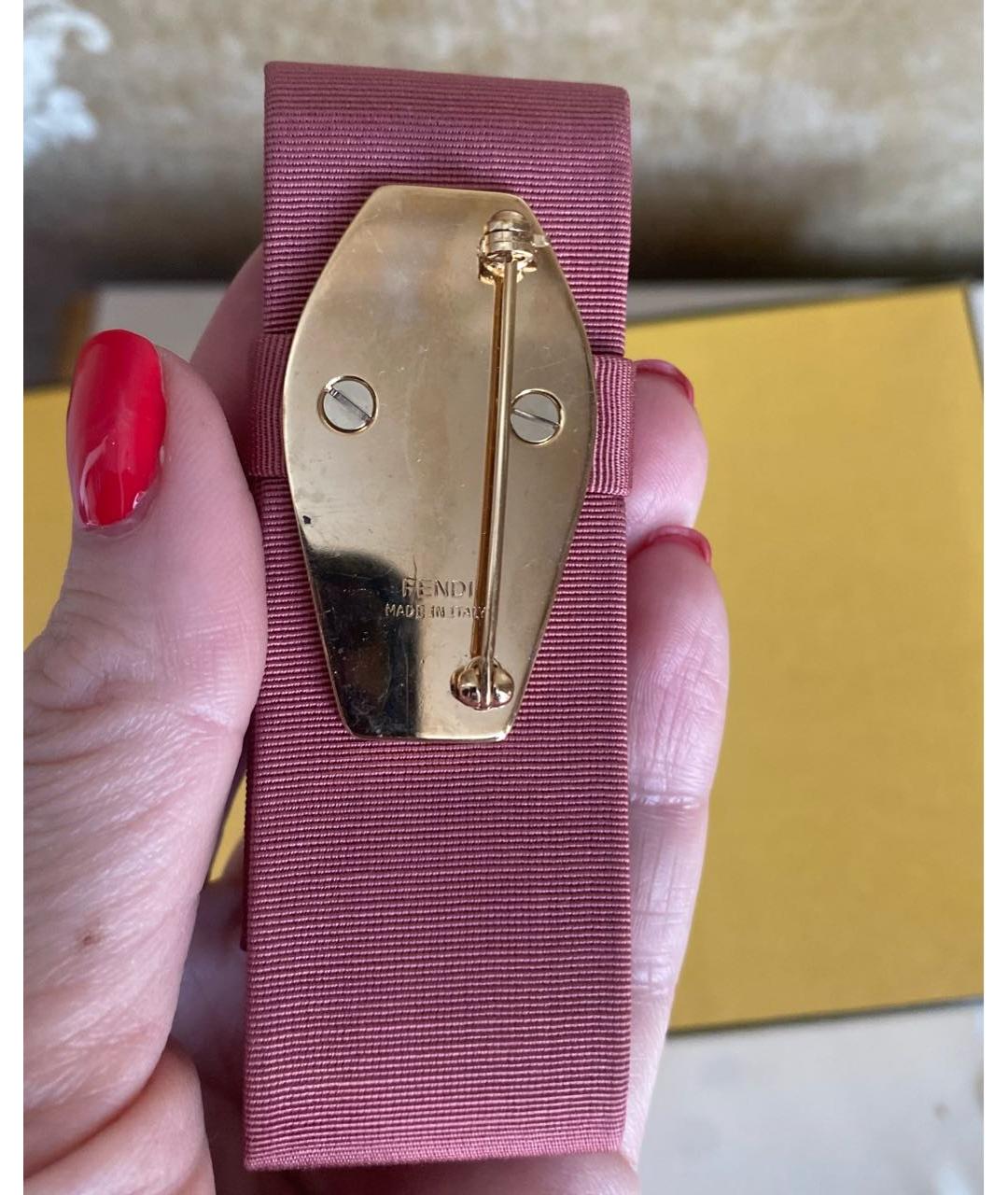 FENDI Розовая металлическая булавка / брошь, фото 2