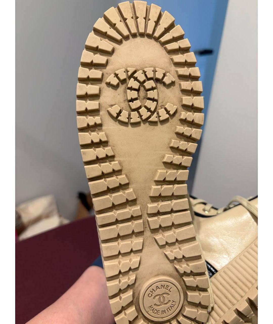 CHANEL Бежевые кожаные кроссовки, фото 4