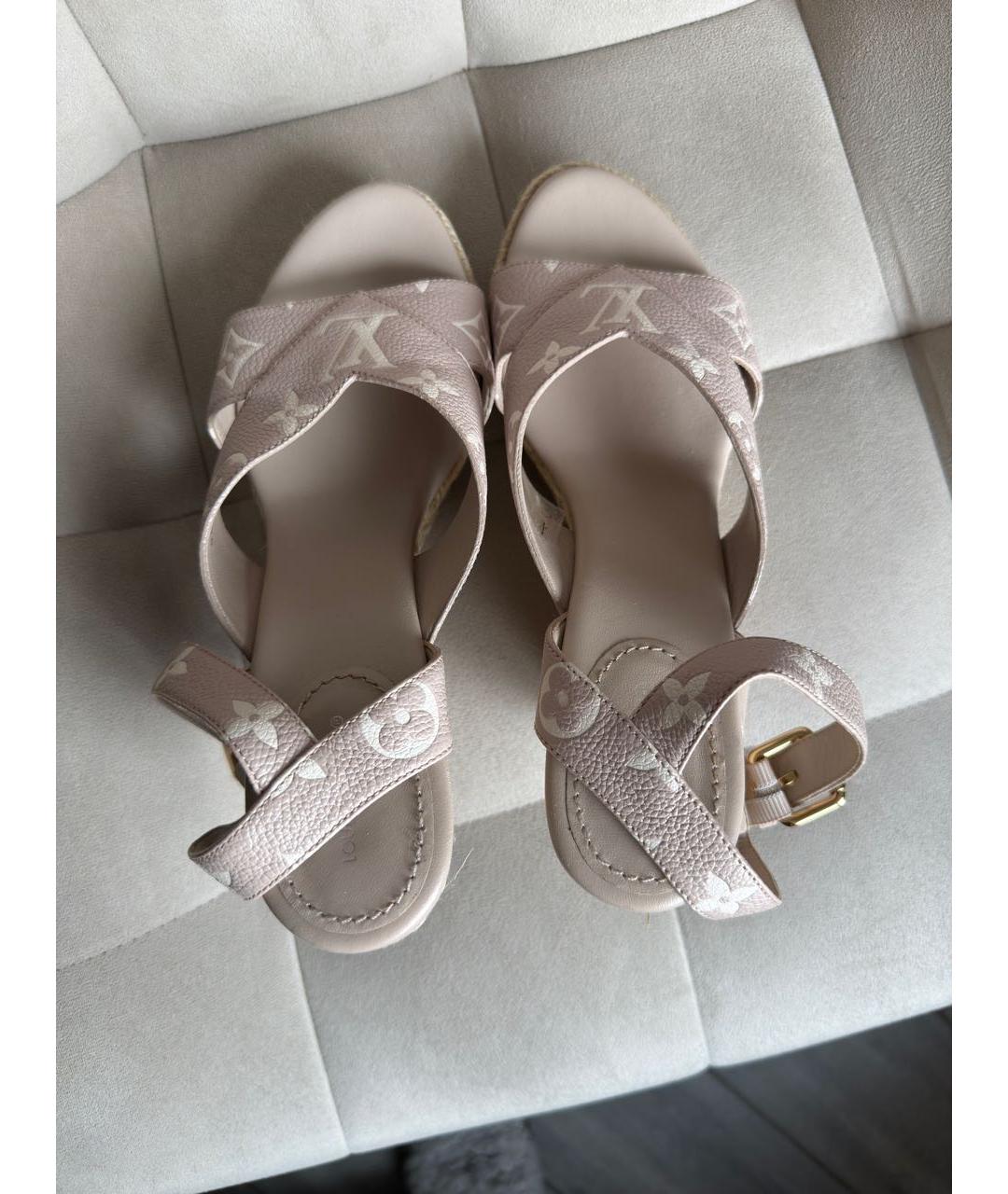 LOUIS VUITTON Бежевые кожаные босоножки, фото 3