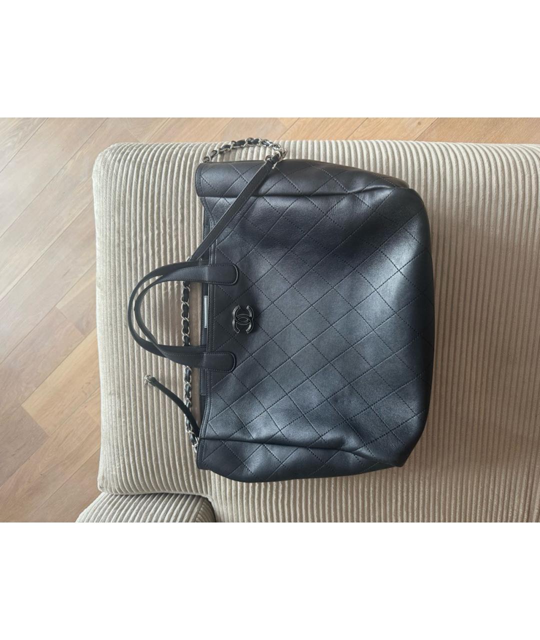 CHANEL Черная кожаная сумка тоут, фото 8