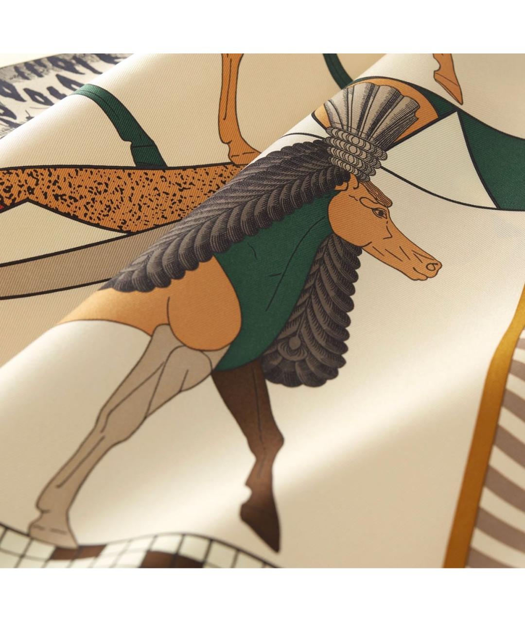 HERMES Бежевый шелковый платок, фото 2