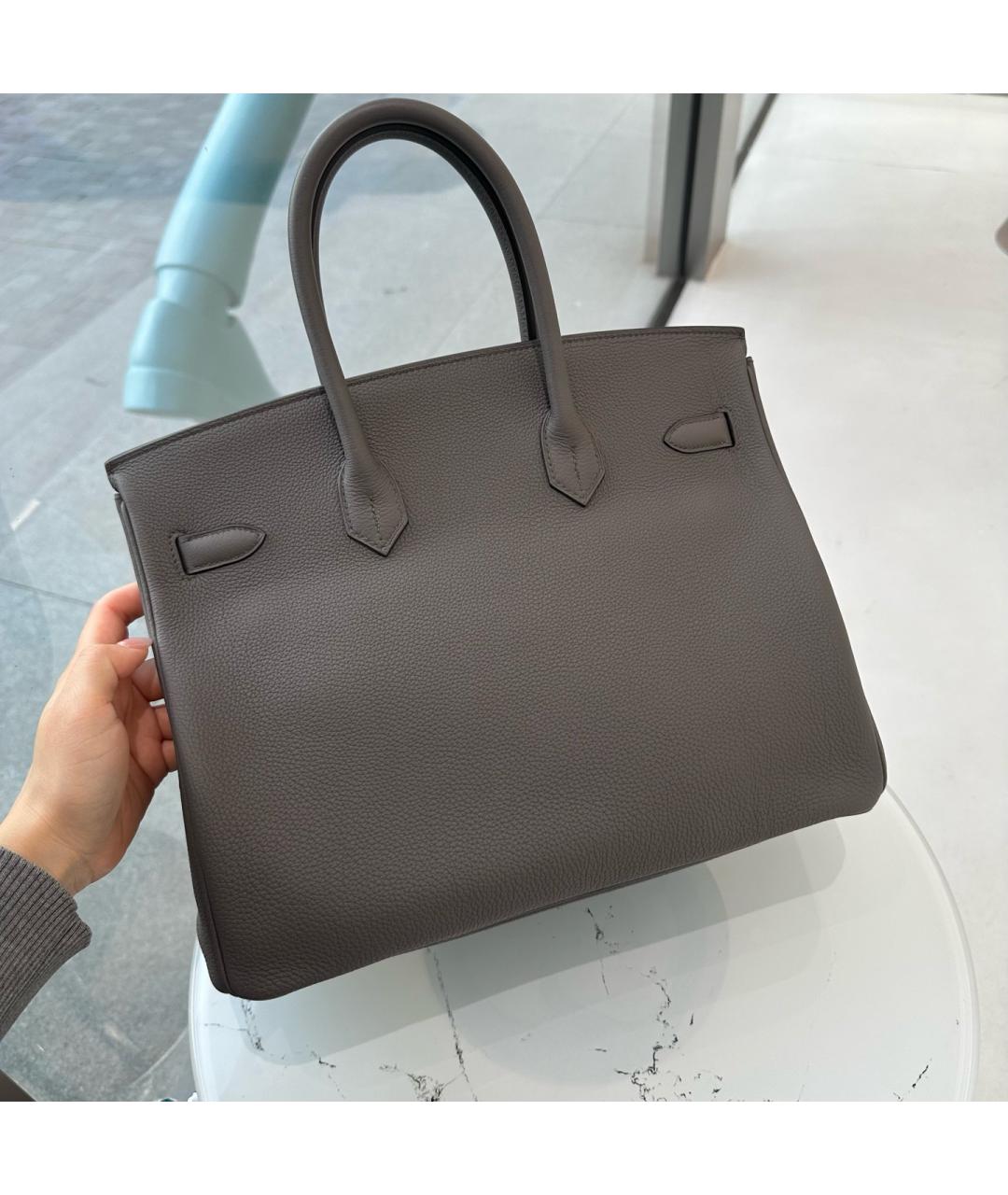 HERMES Серая кожаная сумка с короткими ручками, фото 3