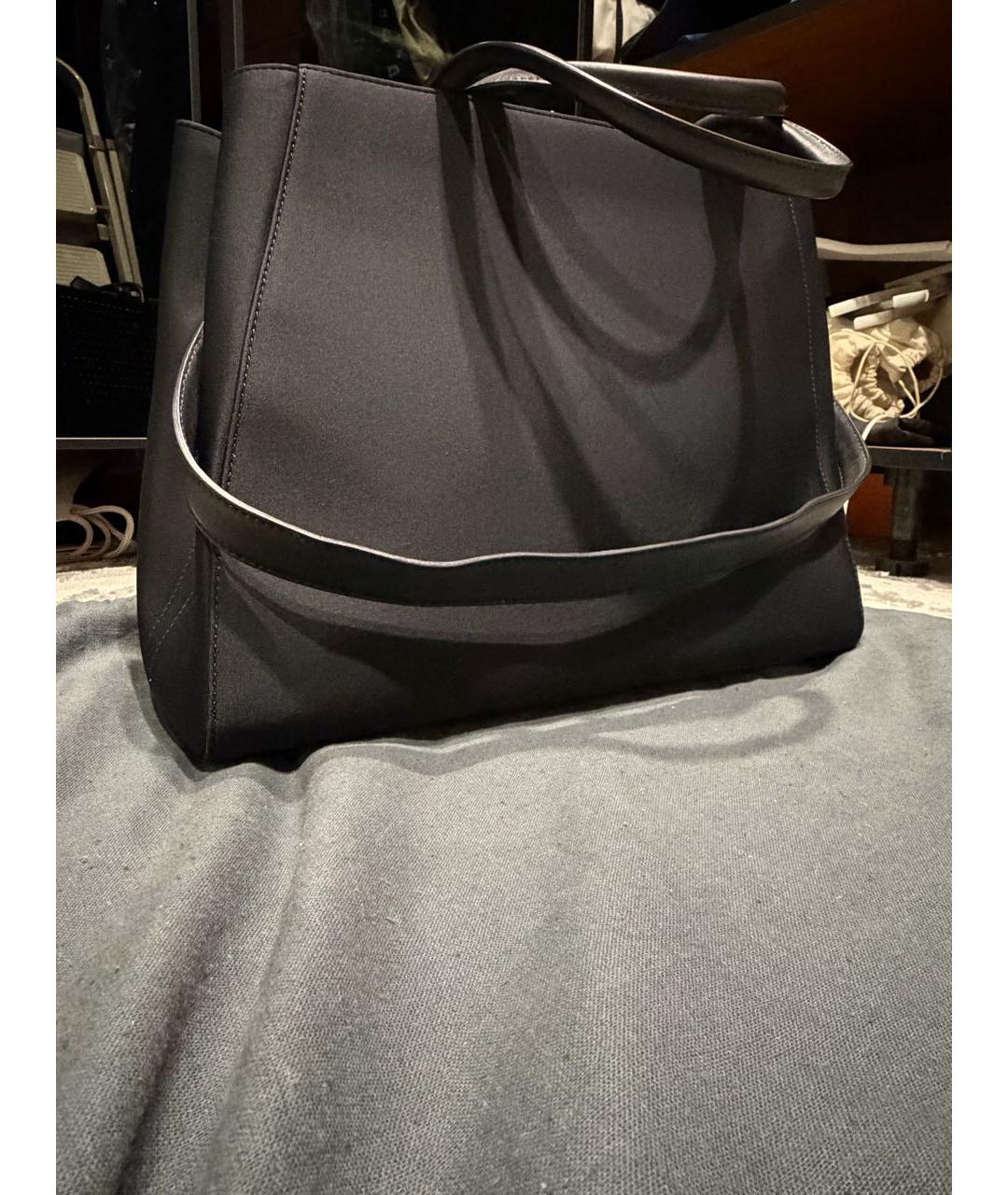 FENDI Черная тканевая сумка с короткими ручками, фото 2