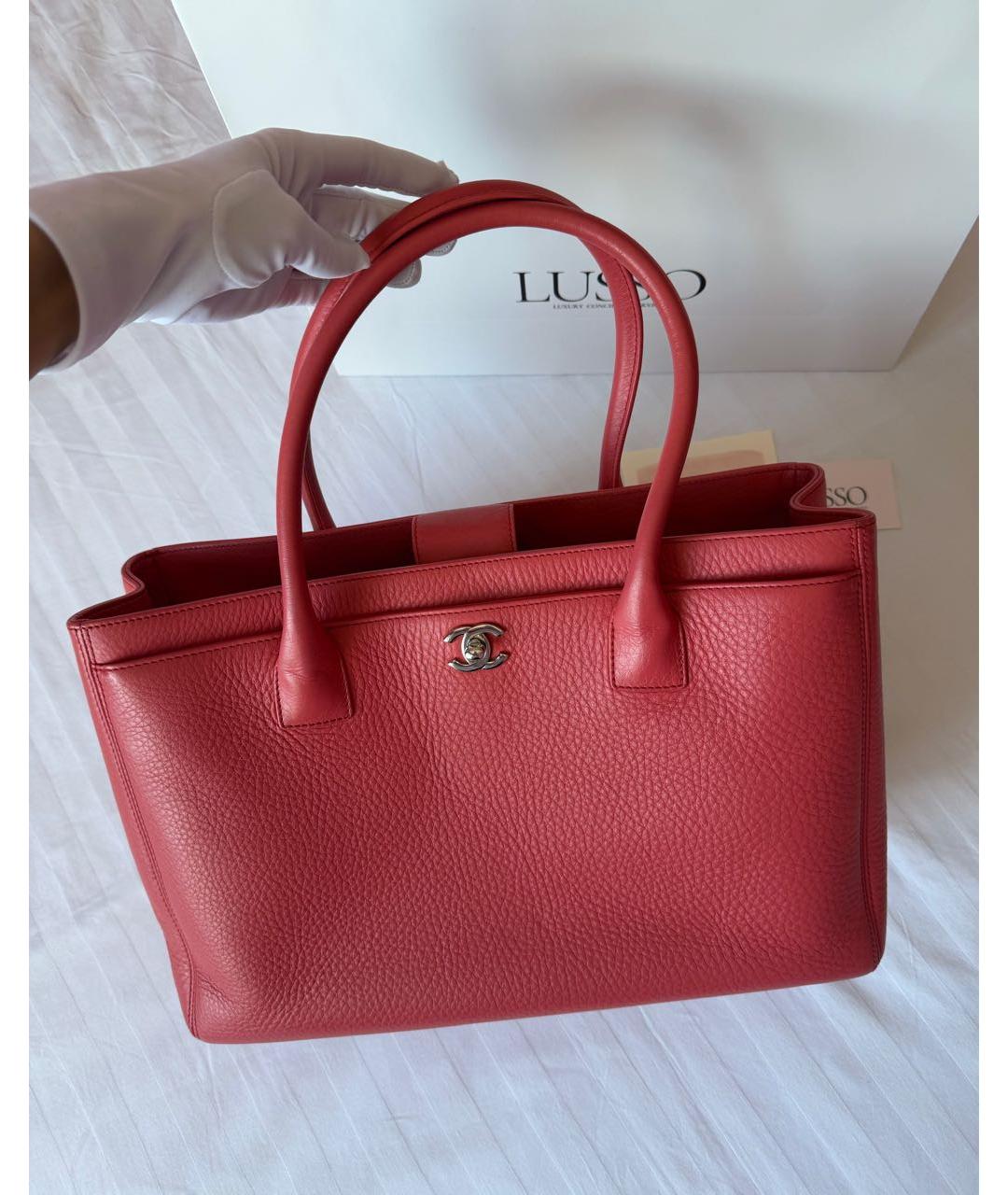 CHANEL Коралловая кожаная сумка тоут, фото 3