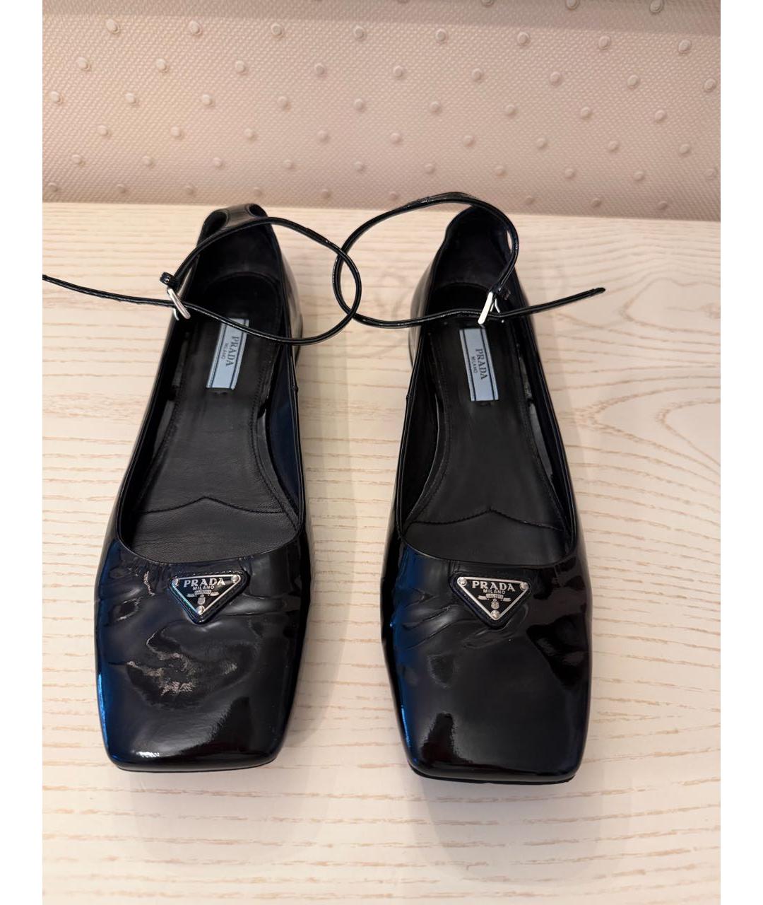 PRADA Черные балетки из лакированной кожи, фото 2