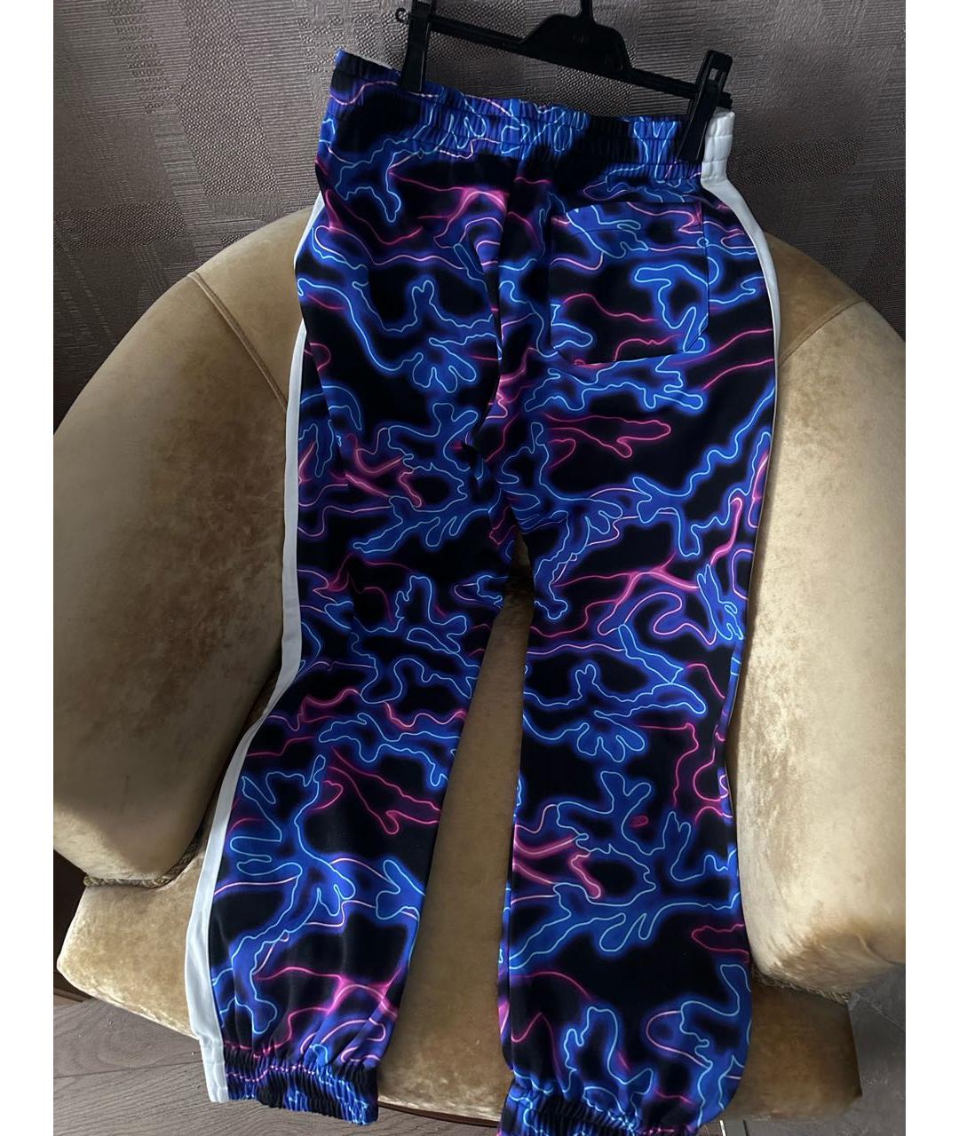 VALENTINO Спортивные брюки и шорты, фото 2