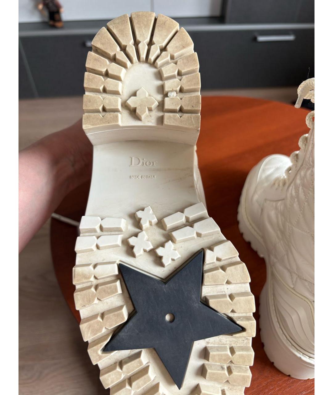 CHRISTIAN DIOR Белые кожаные ботильоны, фото 5