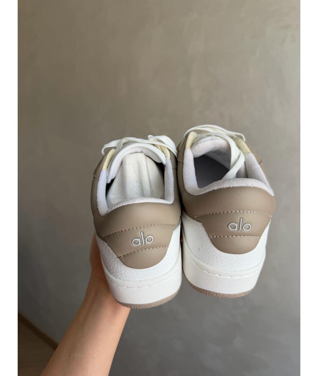 ALO YOGA Бежевые кожаные кроссовки, фото 4