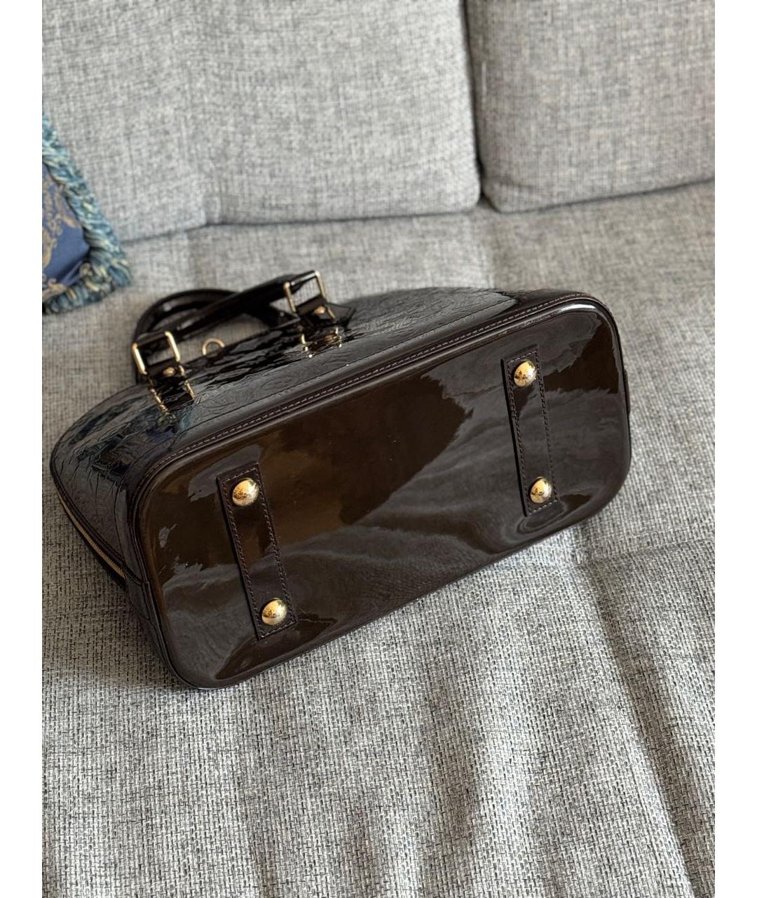 LOUIS VUITTON Коричневая сумка с короткими ручками из лакированной кожи, фото 8