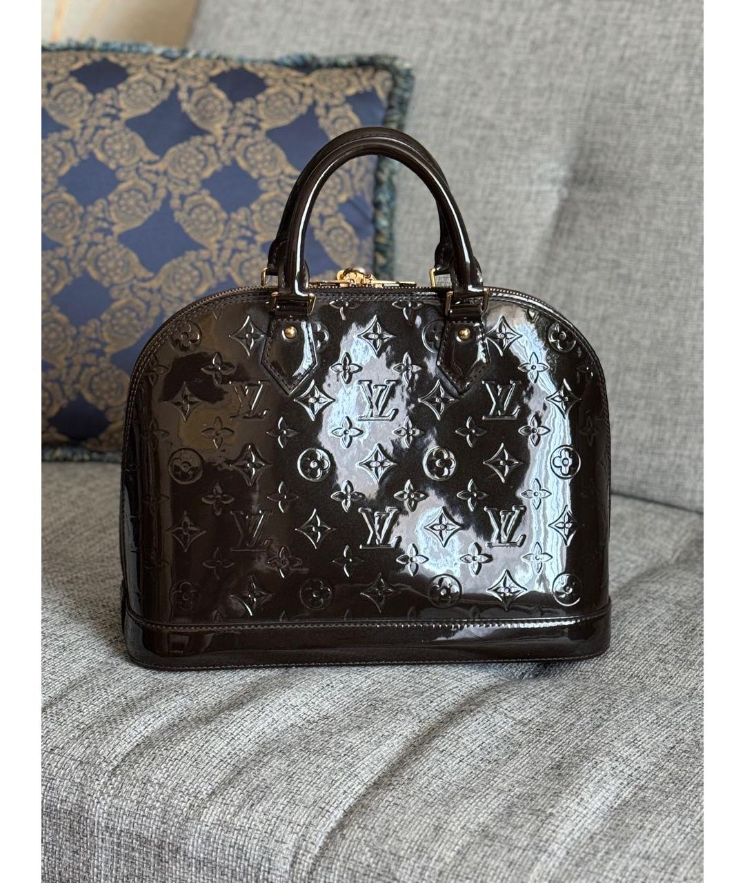 LOUIS VUITTON Коричневая сумка с короткими ручками из лакированной кожи, фото 5