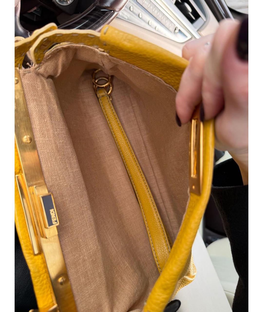 FENDI Горчичная кожаная сумка с короткими ручками, фото 5