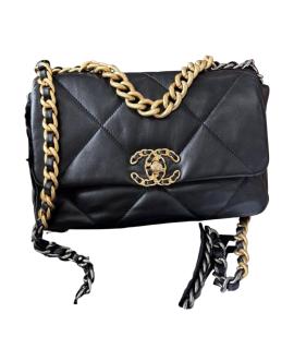 CHANEL Сумка через плечо