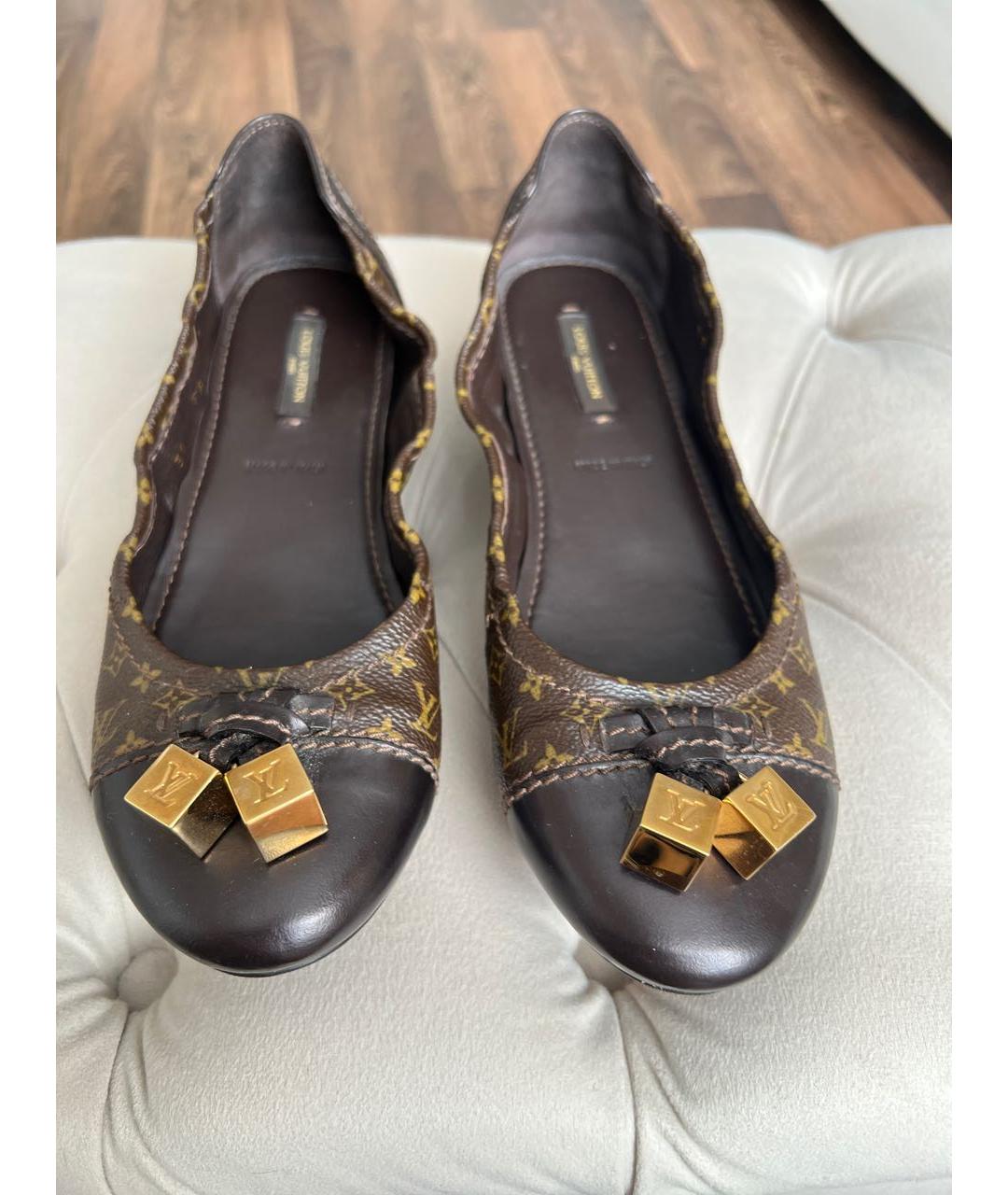 LOUIS VUITTON Коричневые кожаные балетки, фото 2