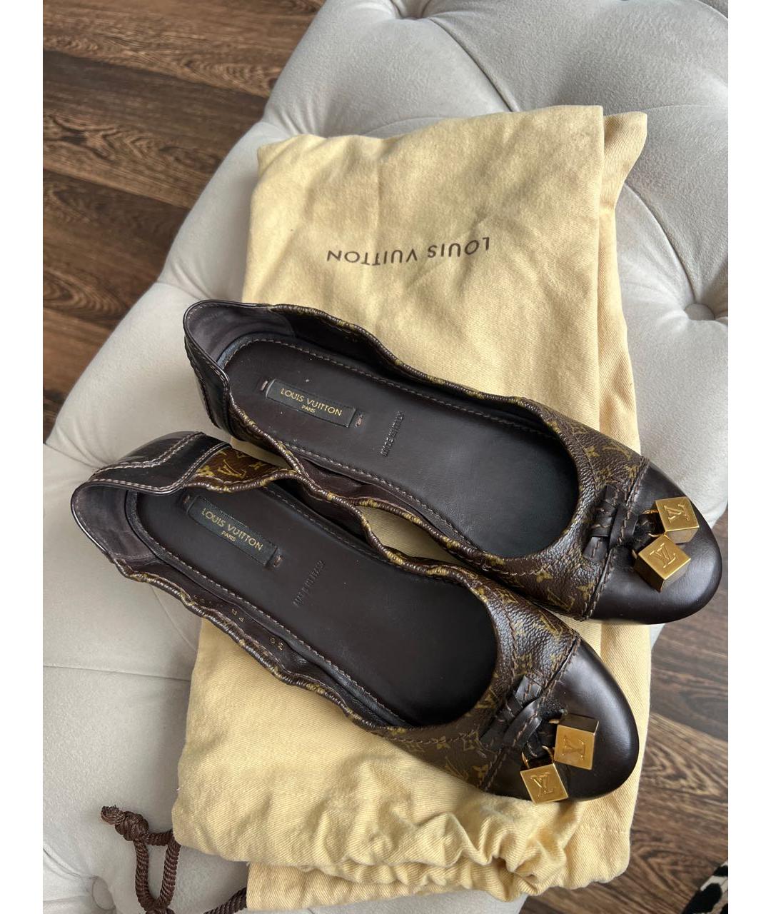 LOUIS VUITTON Коричневые кожаные балетки, фото 8
