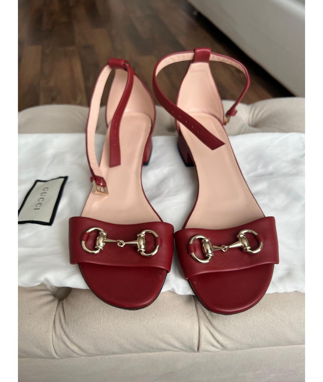 GUCCI Бордовые кожаные босоножки, фото 2