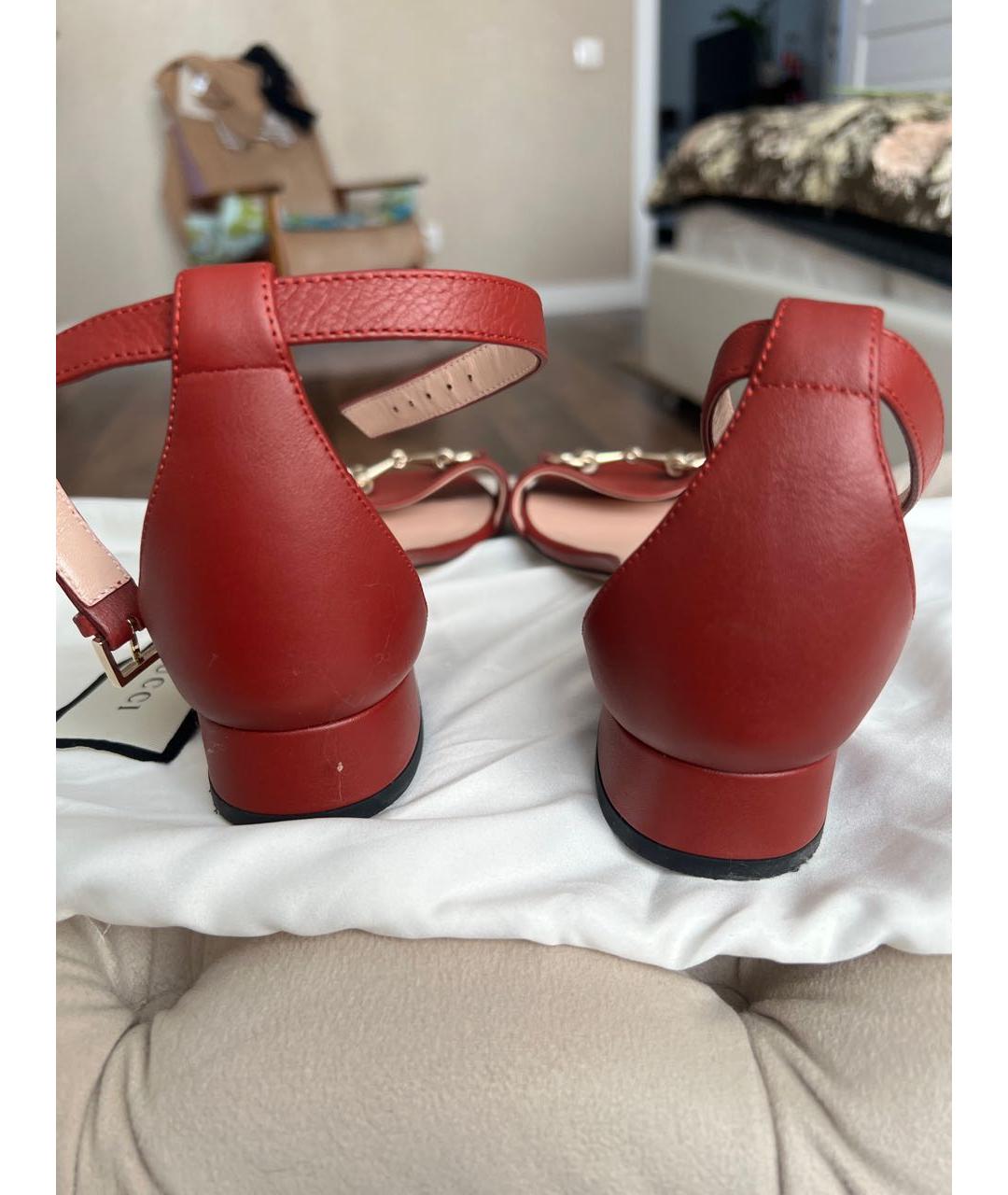 GUCCI Бордовые кожаные босоножки, фото 4