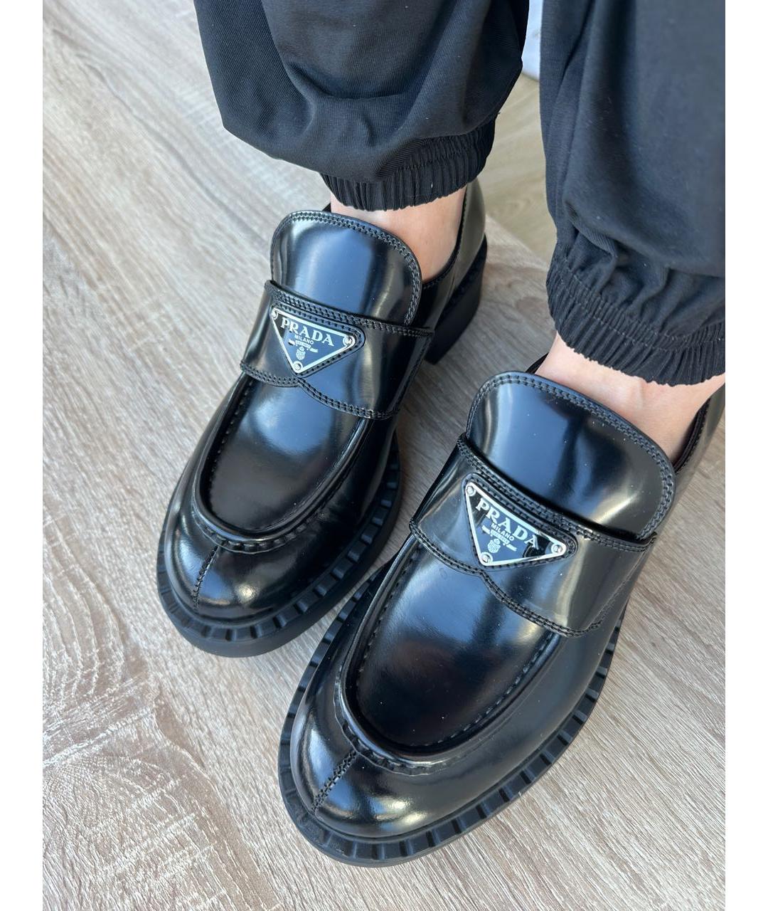 PRADA Черные кожаные лоферы, фото 5