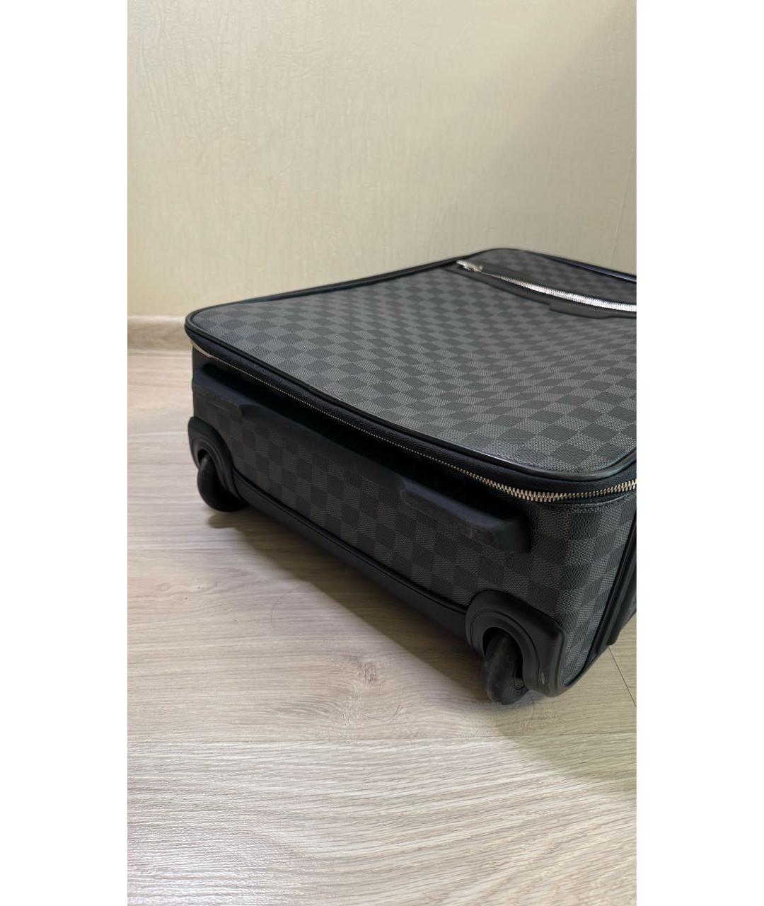 LOUIS VUITTON Черный чемодан, фото 3