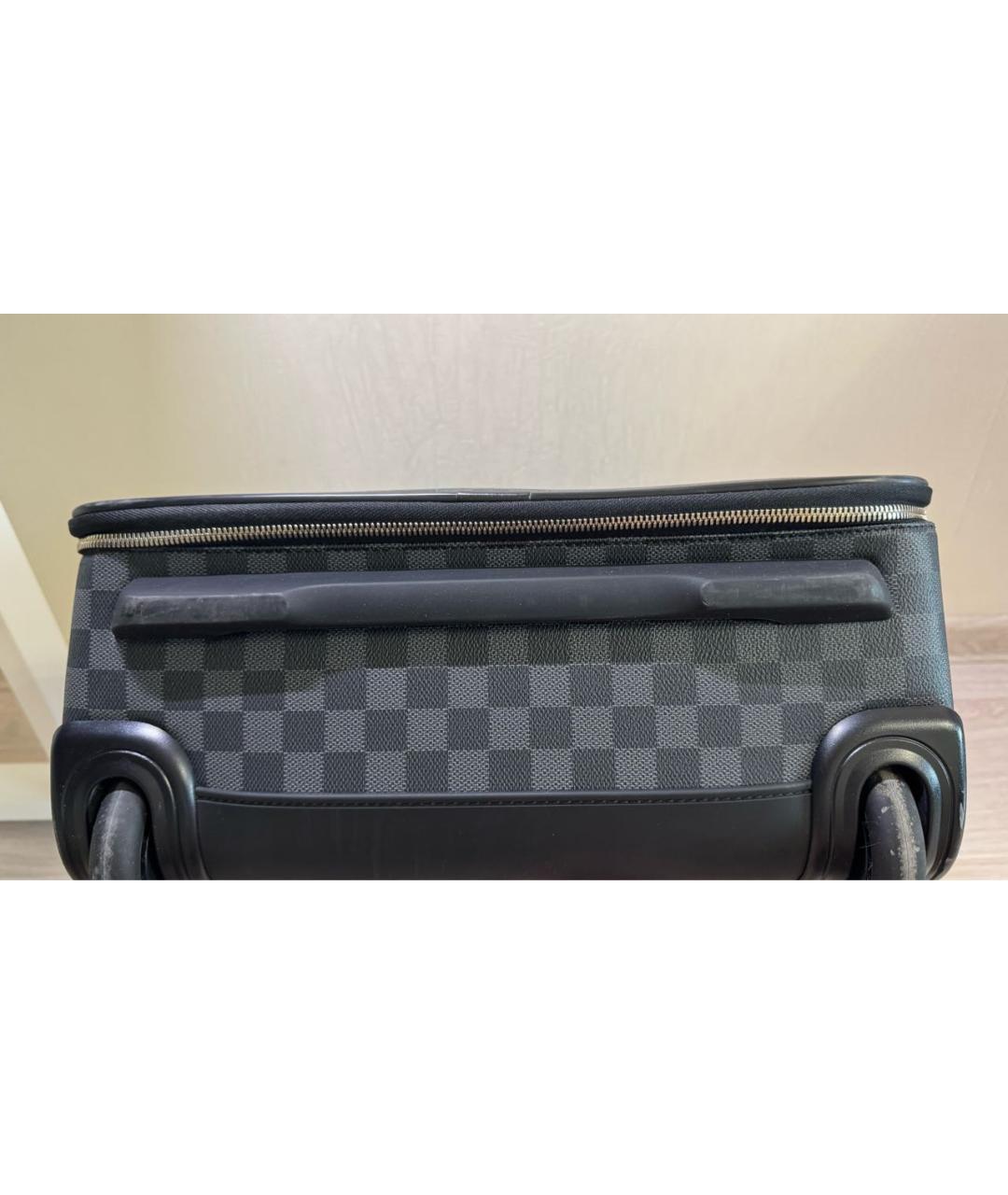 LOUIS VUITTON Черный чемодан, фото 6