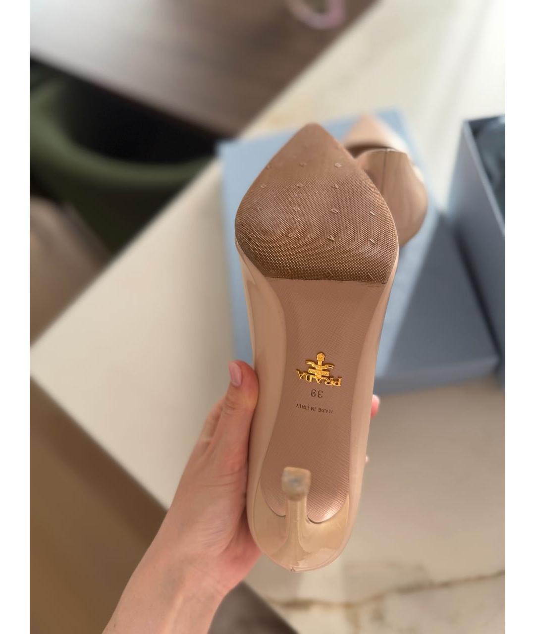 PRADA Бежевые кожаные туфли, фото 6