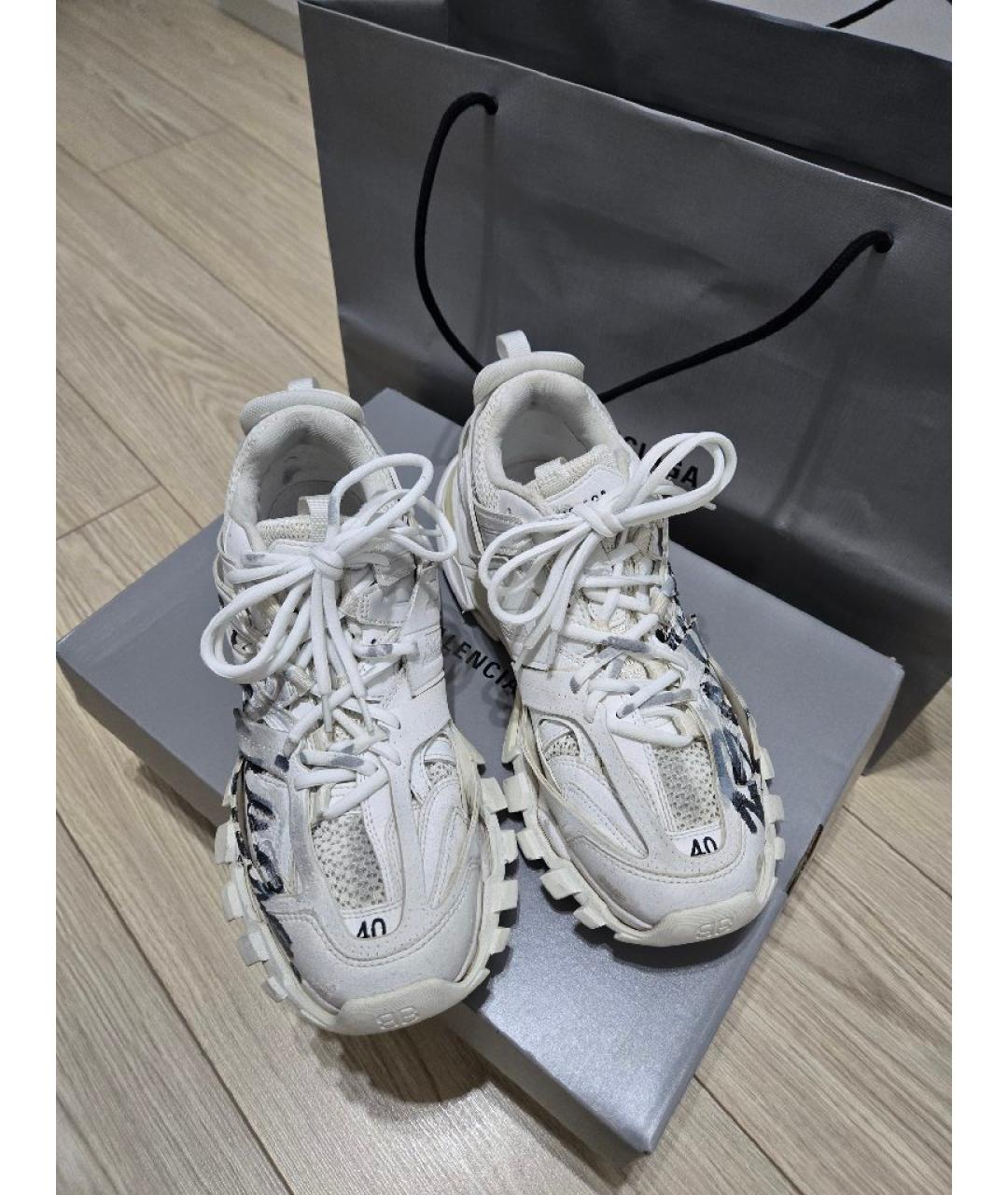 BALENCIAGA Белые кожаные кроссовки, фото 2