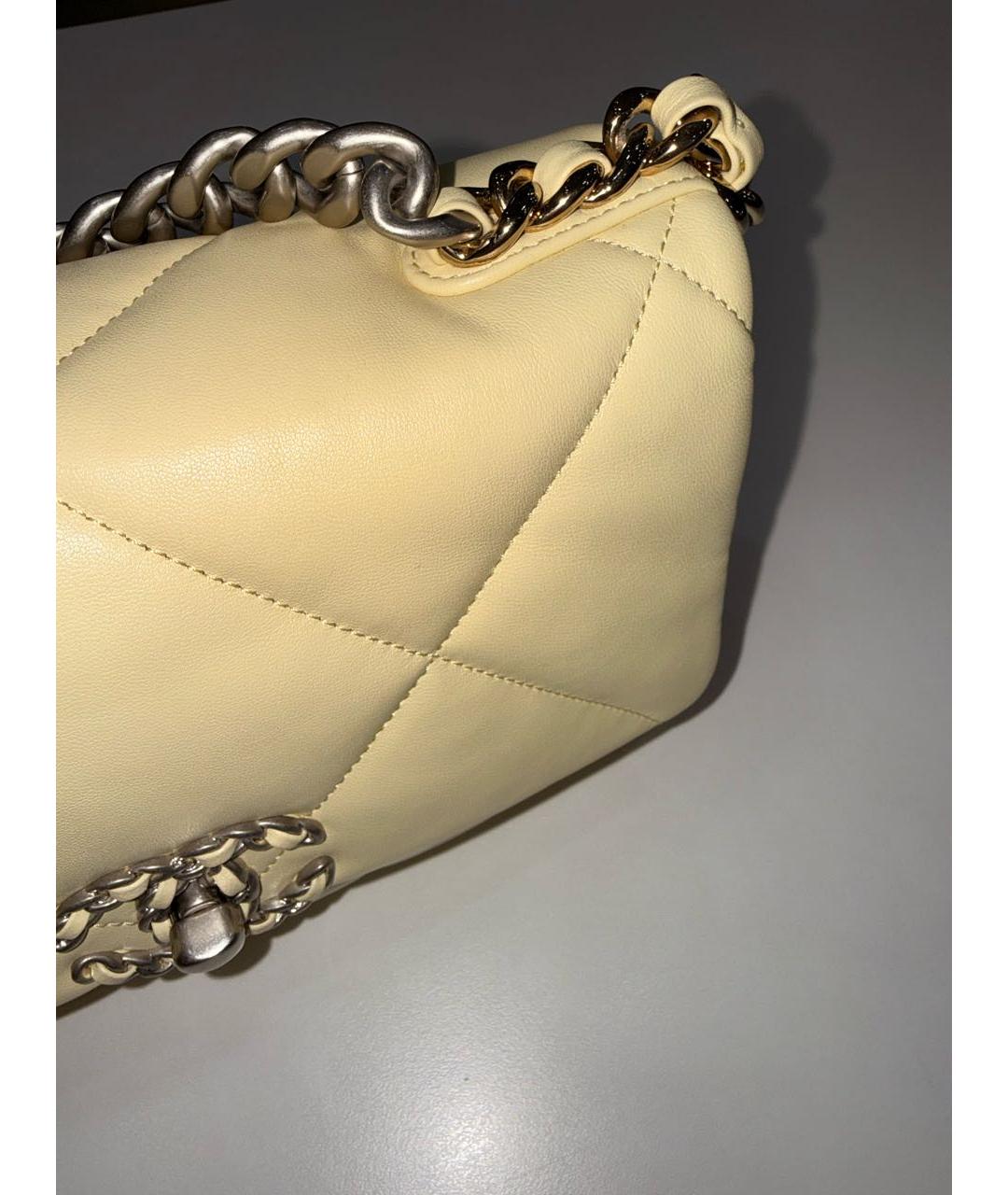 CHANEL Желтая кожаная сумка через плечо, фото 2