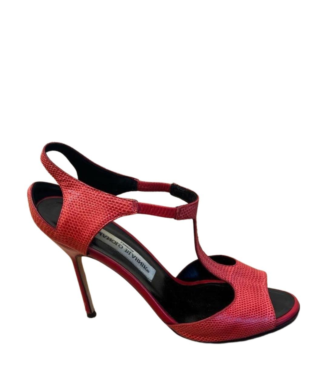 MANOLO BLAHNIK Коралловые кожаные босоножки, фото 1