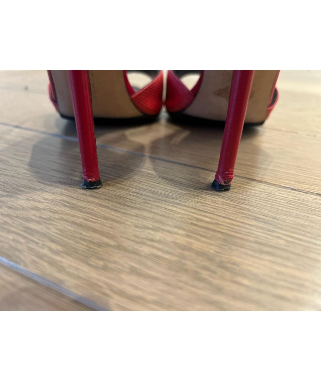 MANOLO BLAHNIK Коралловые кожаные босоножки, фото 5