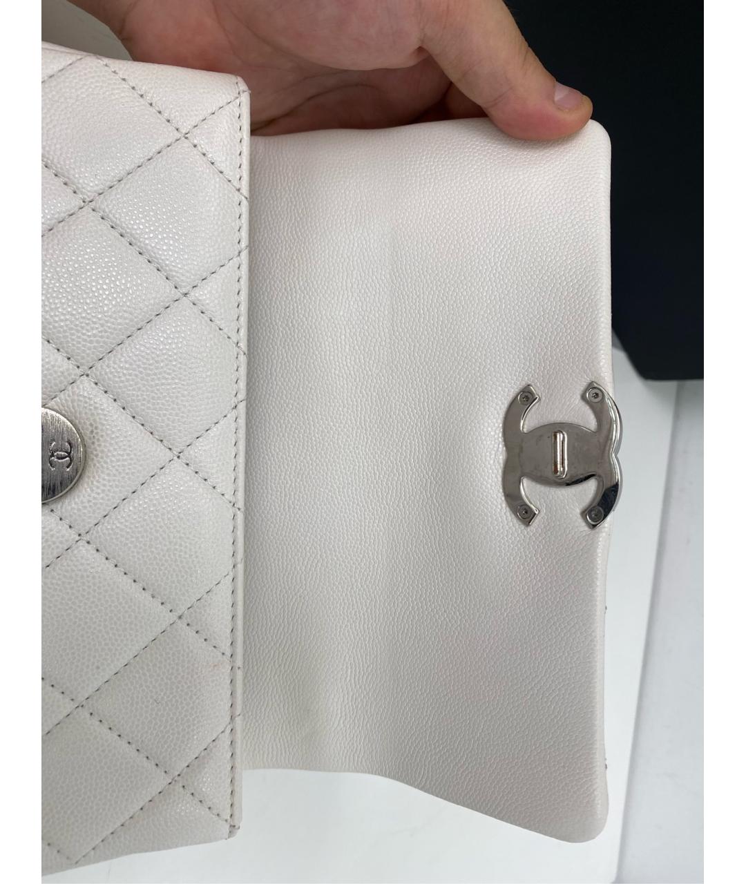 CHANEL Белая кожаная сумка через плечо, фото 7