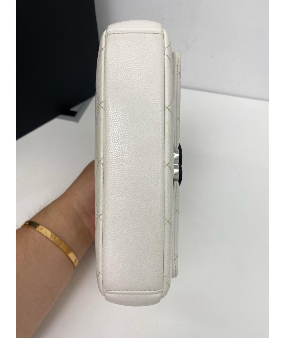 CHANEL Белая кожаная сумка через плечо, фото 5