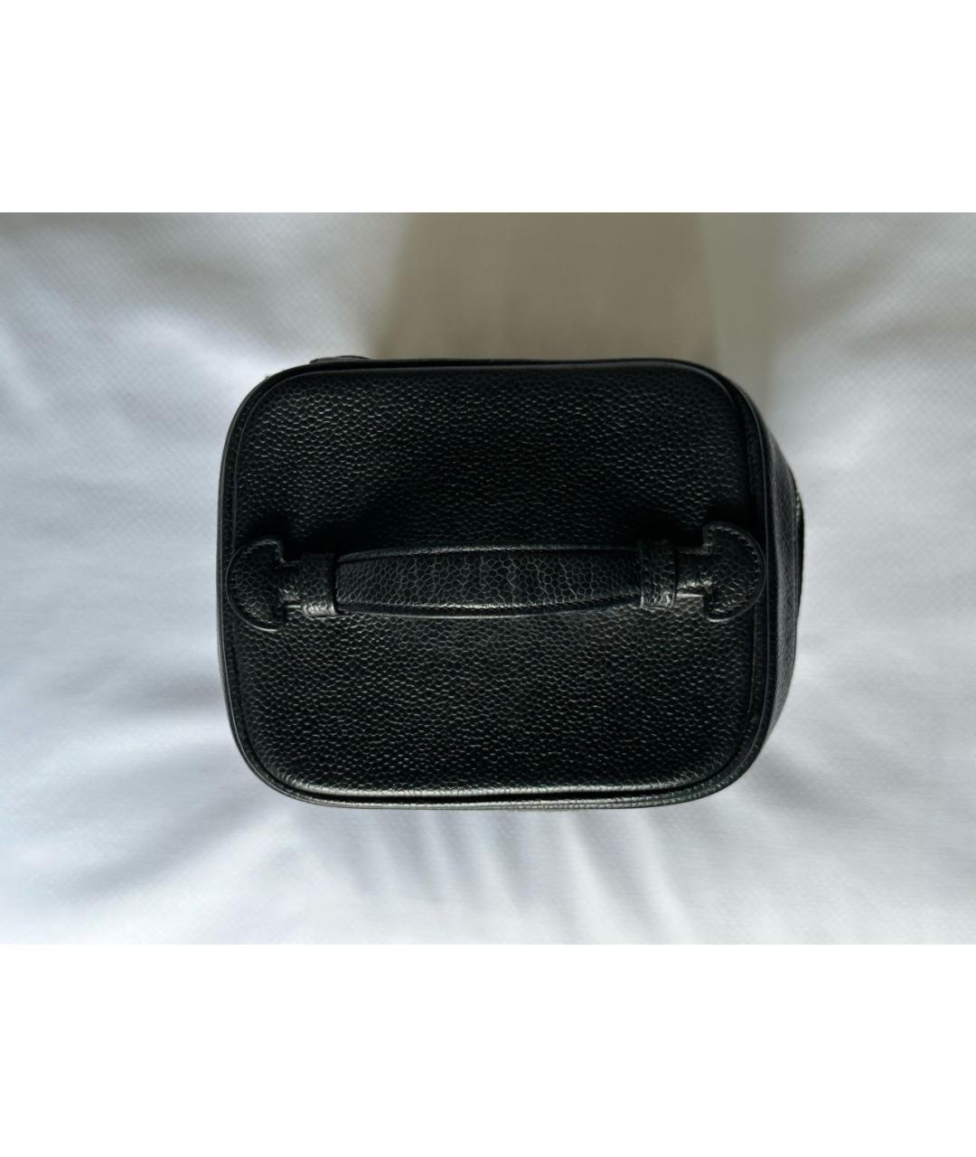 CHANEL Черная кожаная сумка с короткими ручками, фото 2