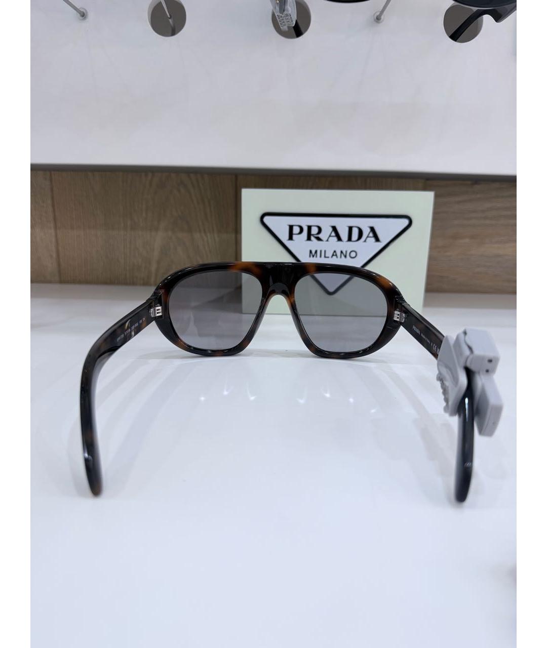 PRADA Коричневые пластиковые солнцезащитные очки, фото 4