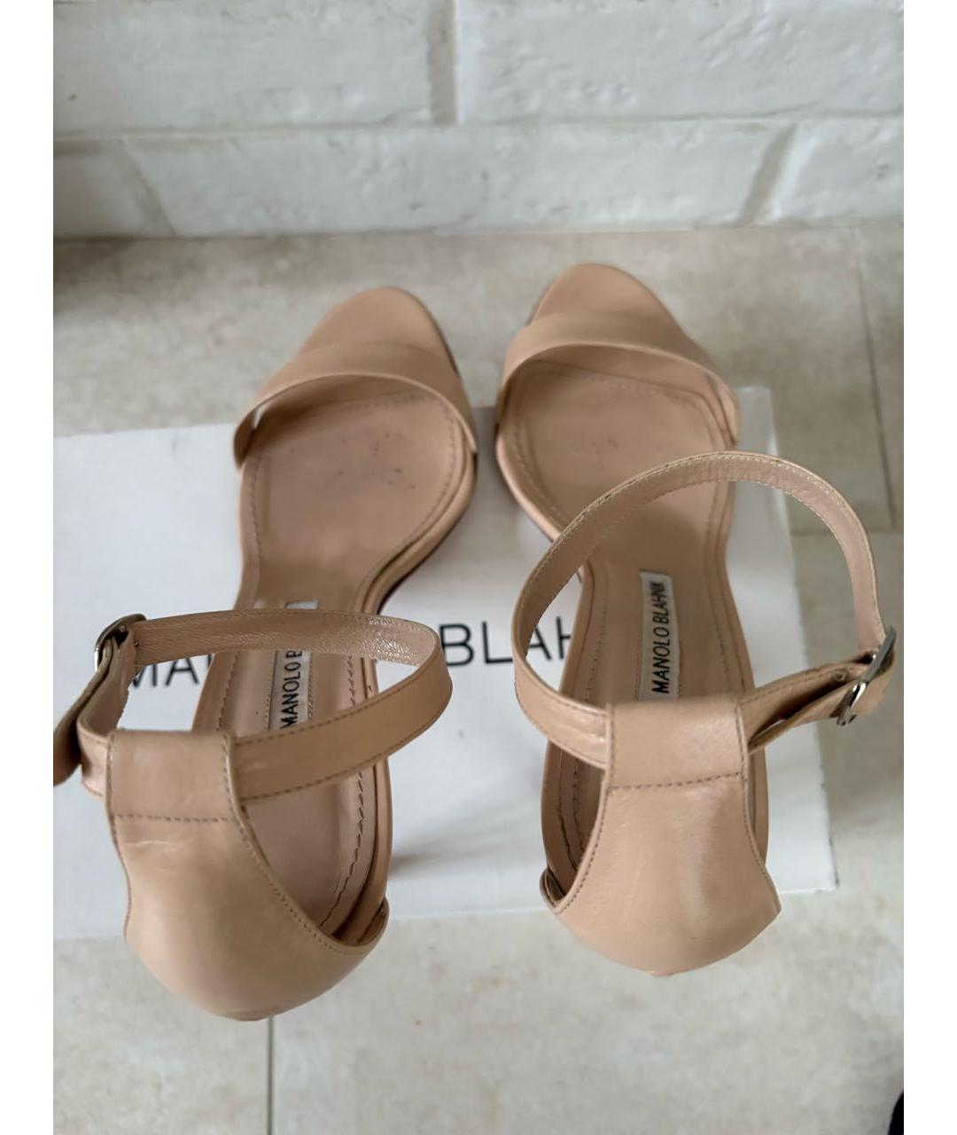 MANOLO BLAHNIK Бежевые кожаные босоножки, фото 3