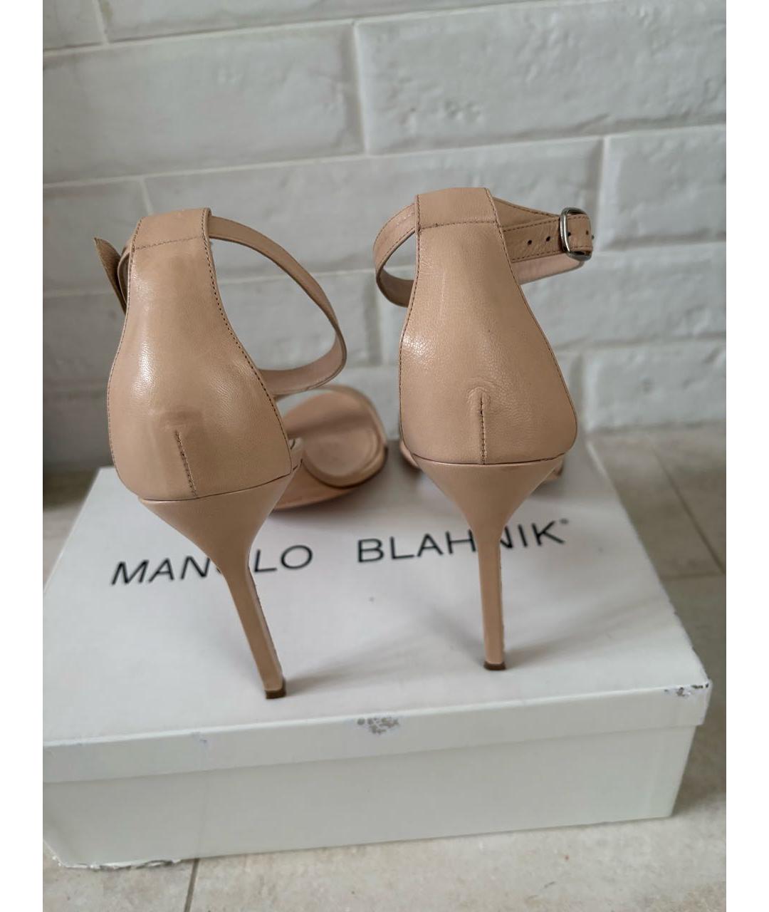 MANOLO BLAHNIK Бежевые кожаные босоножки, фото 4