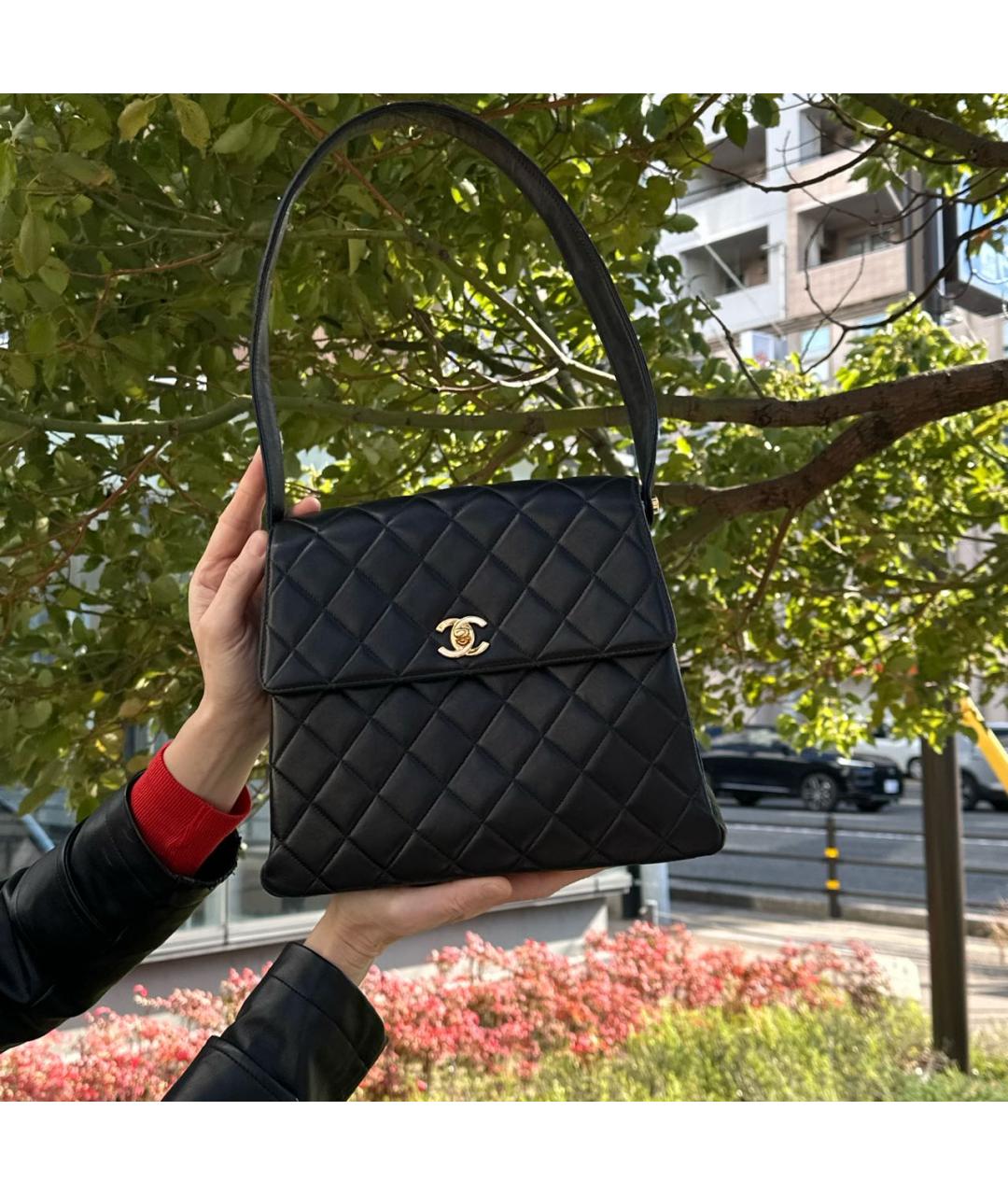 CHANEL Черная кожаная сумка через плечо, фото 2