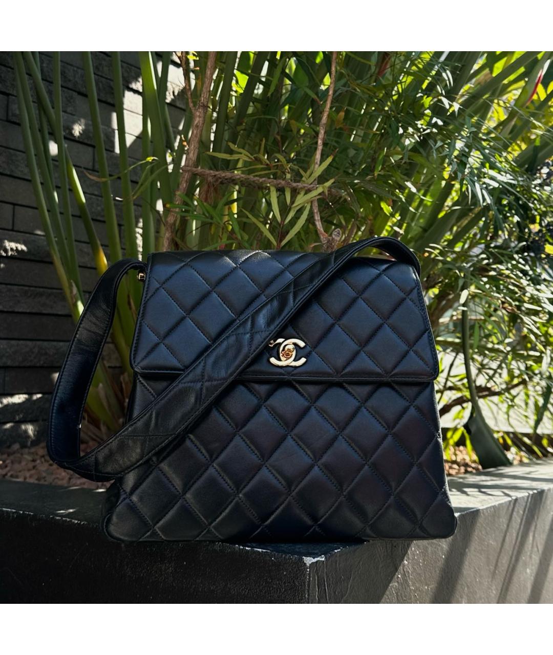 CHANEL Черная кожаная сумка через плечо, фото 3