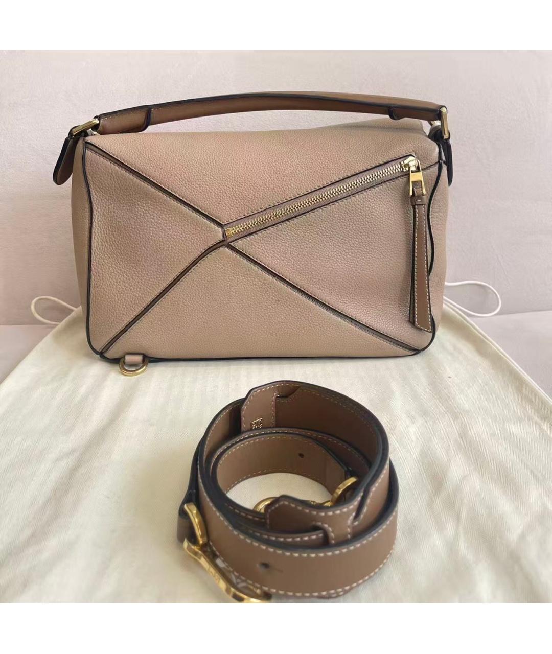 LOEWE Бежевая кожаная сумка с короткими ручками, фото 2