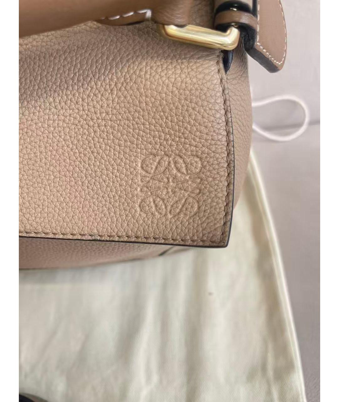 LOEWE Бежевая кожаная сумка с короткими ручками, фото 3