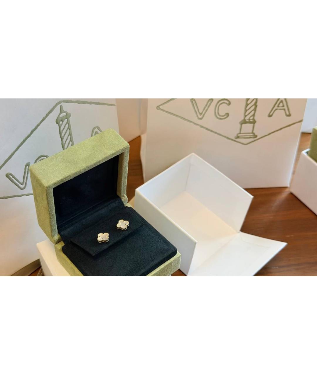 VAN CLEEF & ARPELS Белые серьги из желтого золота, фото 3