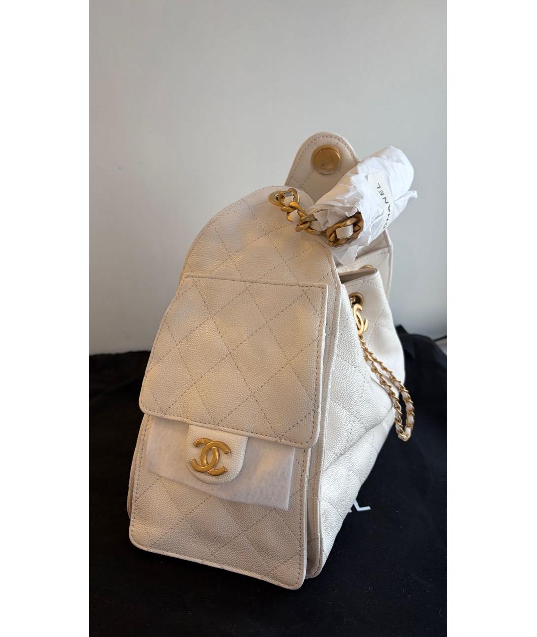 CHANEL Белая кожаная сумка через плечо, фото 2