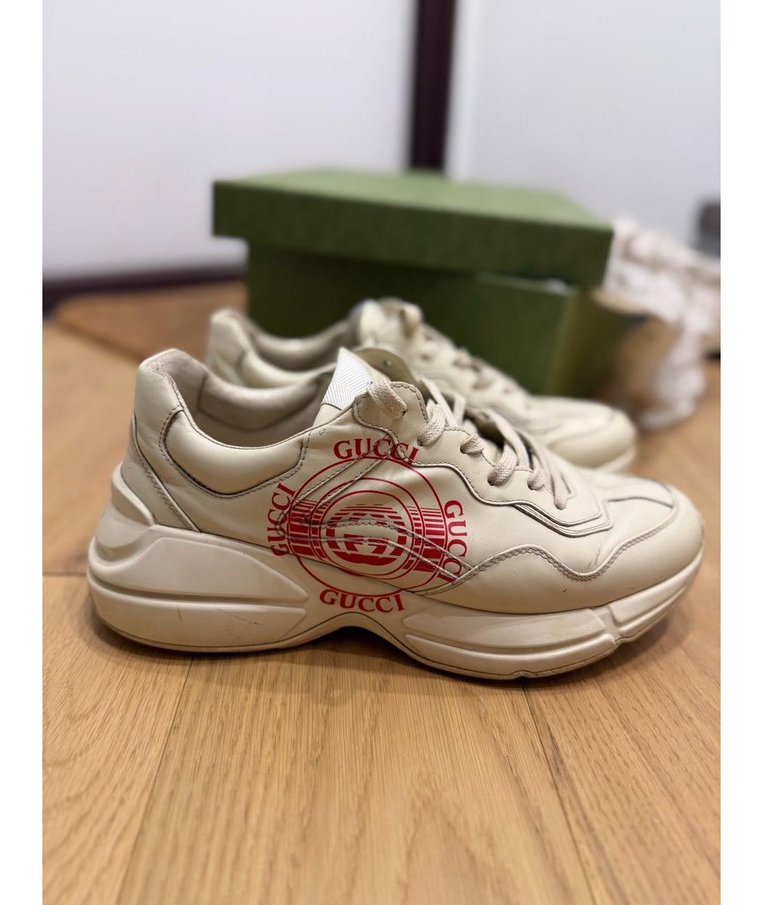 GUCCI Бежевые кожаные низкие кроссовки / кеды, фото 2