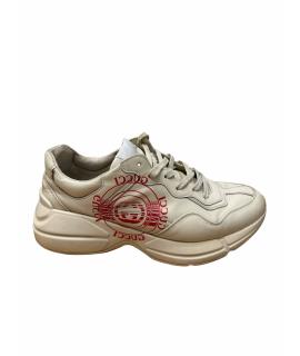 GUCCI Низкие кроссовки / кеды