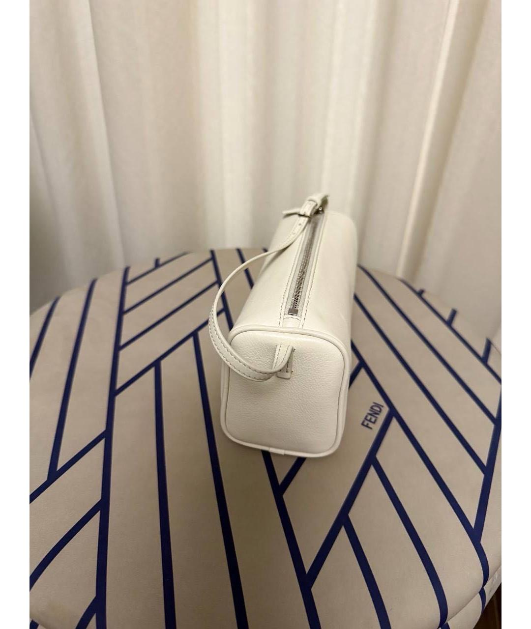 THE ROW Белая кожаная сумка с короткими ручками, фото 3