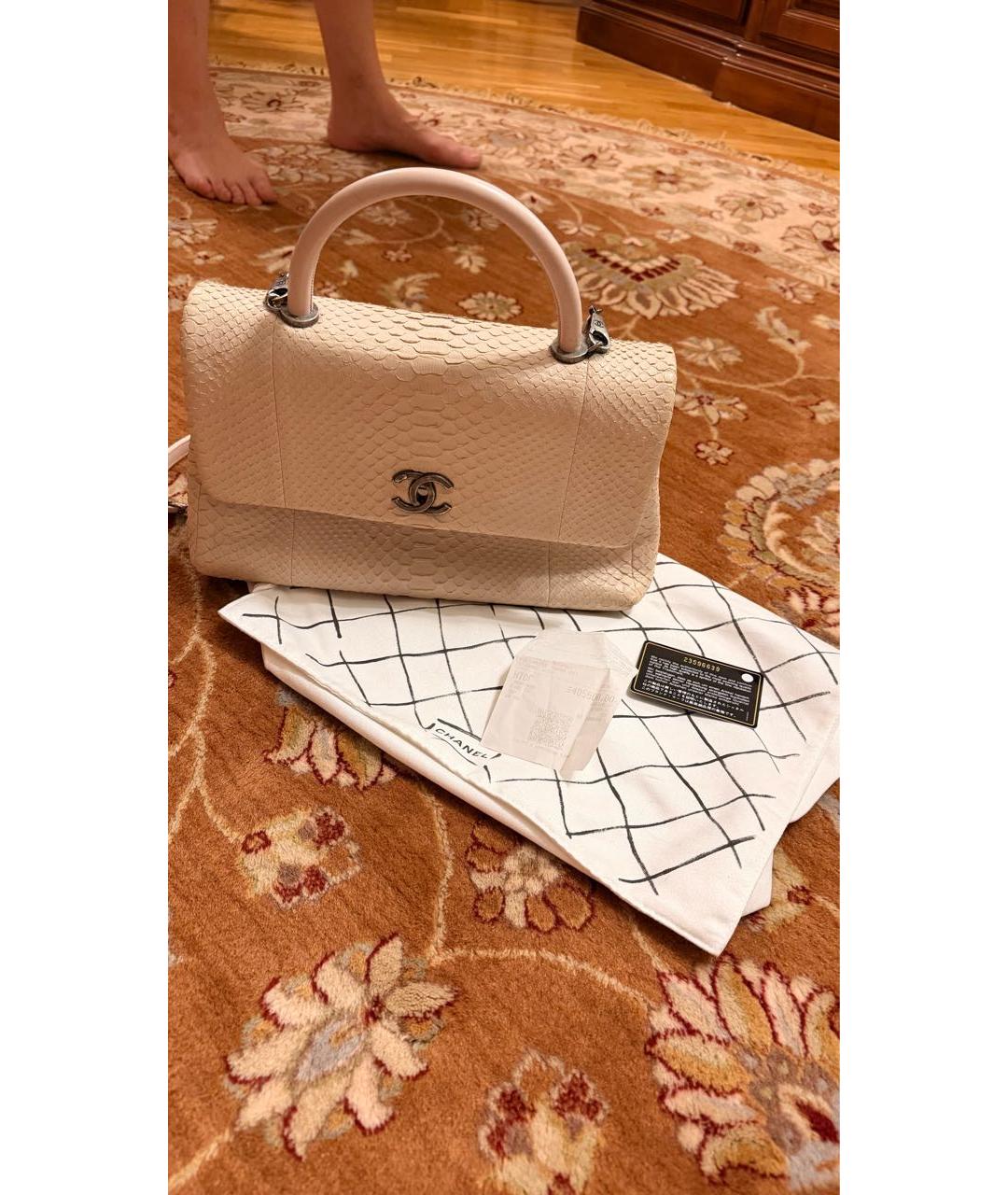 CHANEL Розовая сумка с короткими ручками из экзотической кожи, фото 4