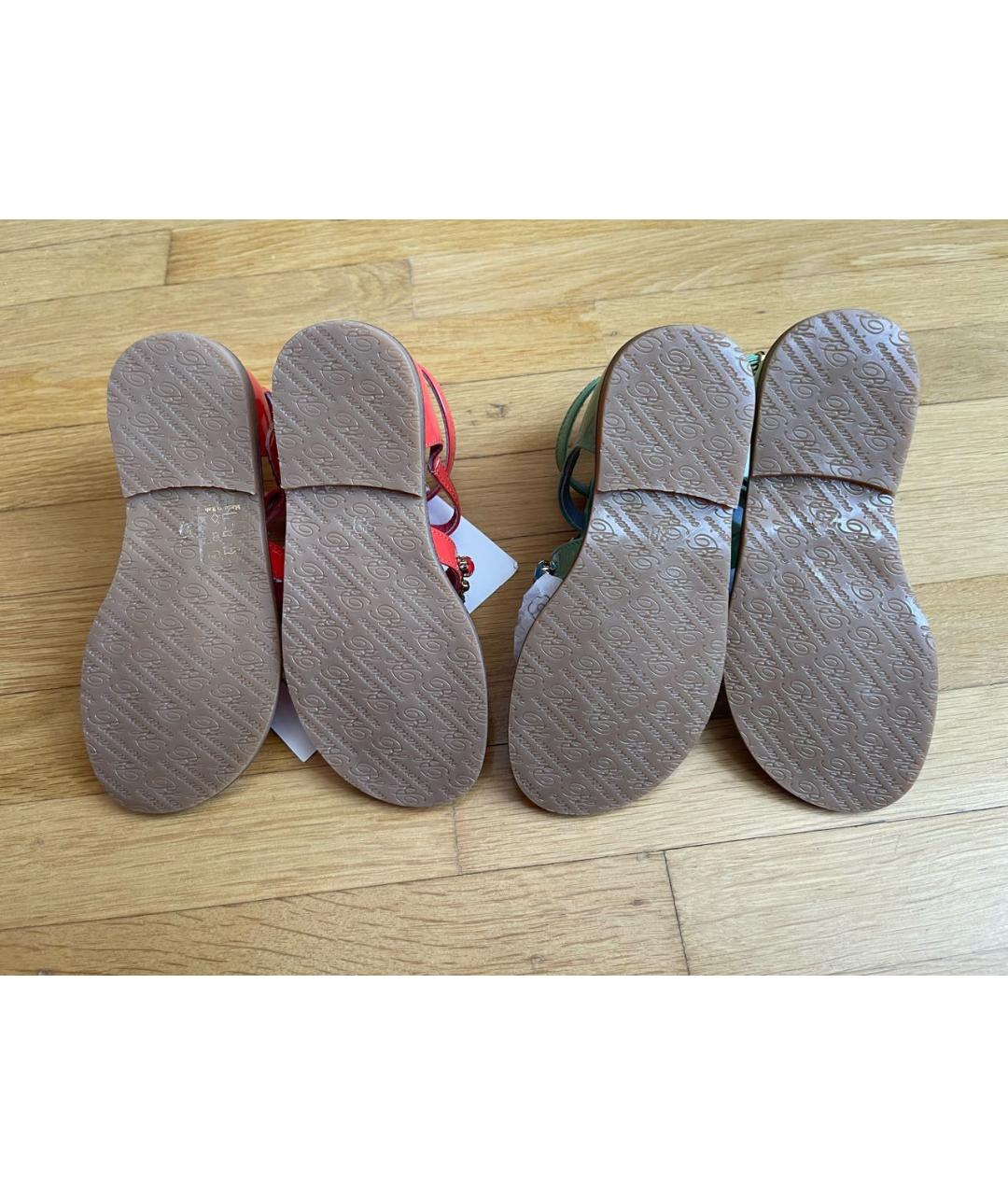 MISS BLUMARINE Красные кожаные сандалии и шлепанцы, фото 4