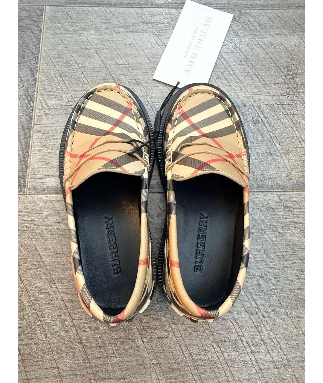 BURBERRY Бежевые кожаные лоферы и мокасины, фото 3