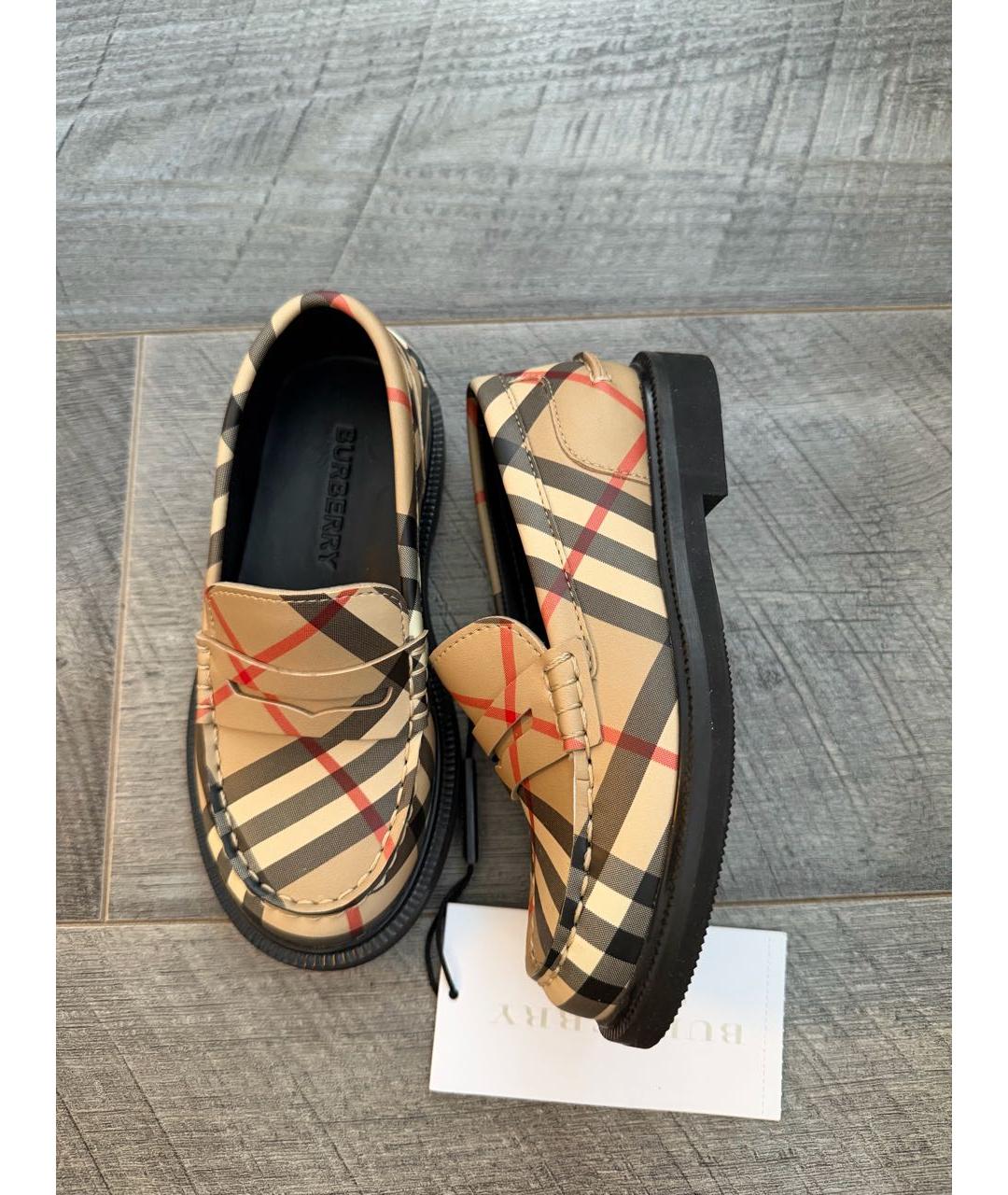 BURBERRY Бежевые кожаные лоферы и мокасины, фото 9