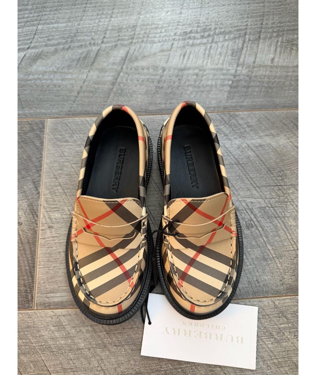 BURBERRY Бежевые кожаные лоферы и мокасины, фото 2