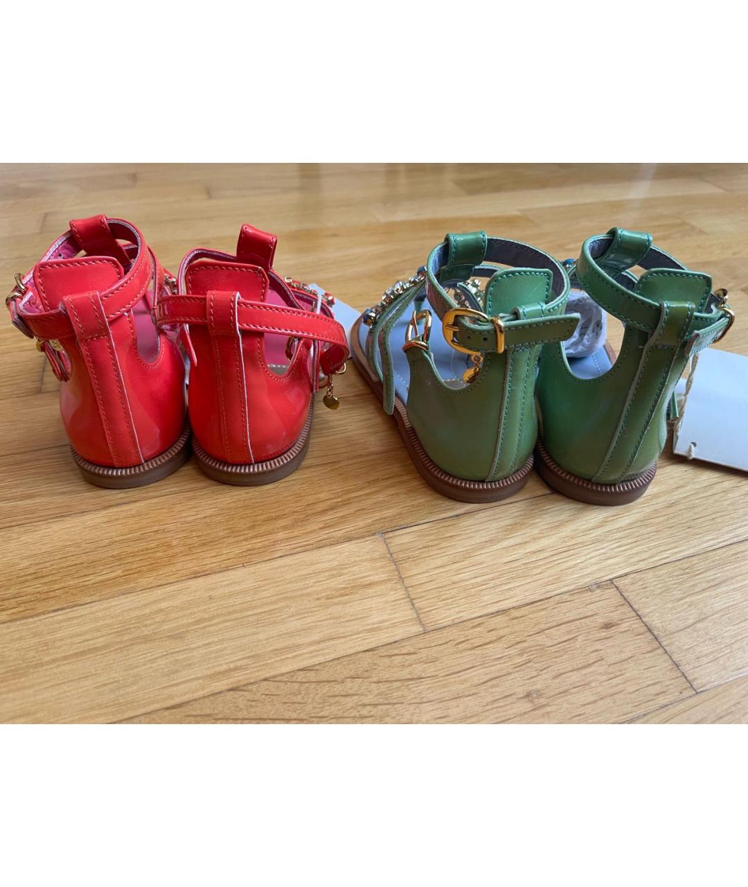 MISS BLUMARINE Зеленые кожаные сандалии и шлепанцы, фото 3