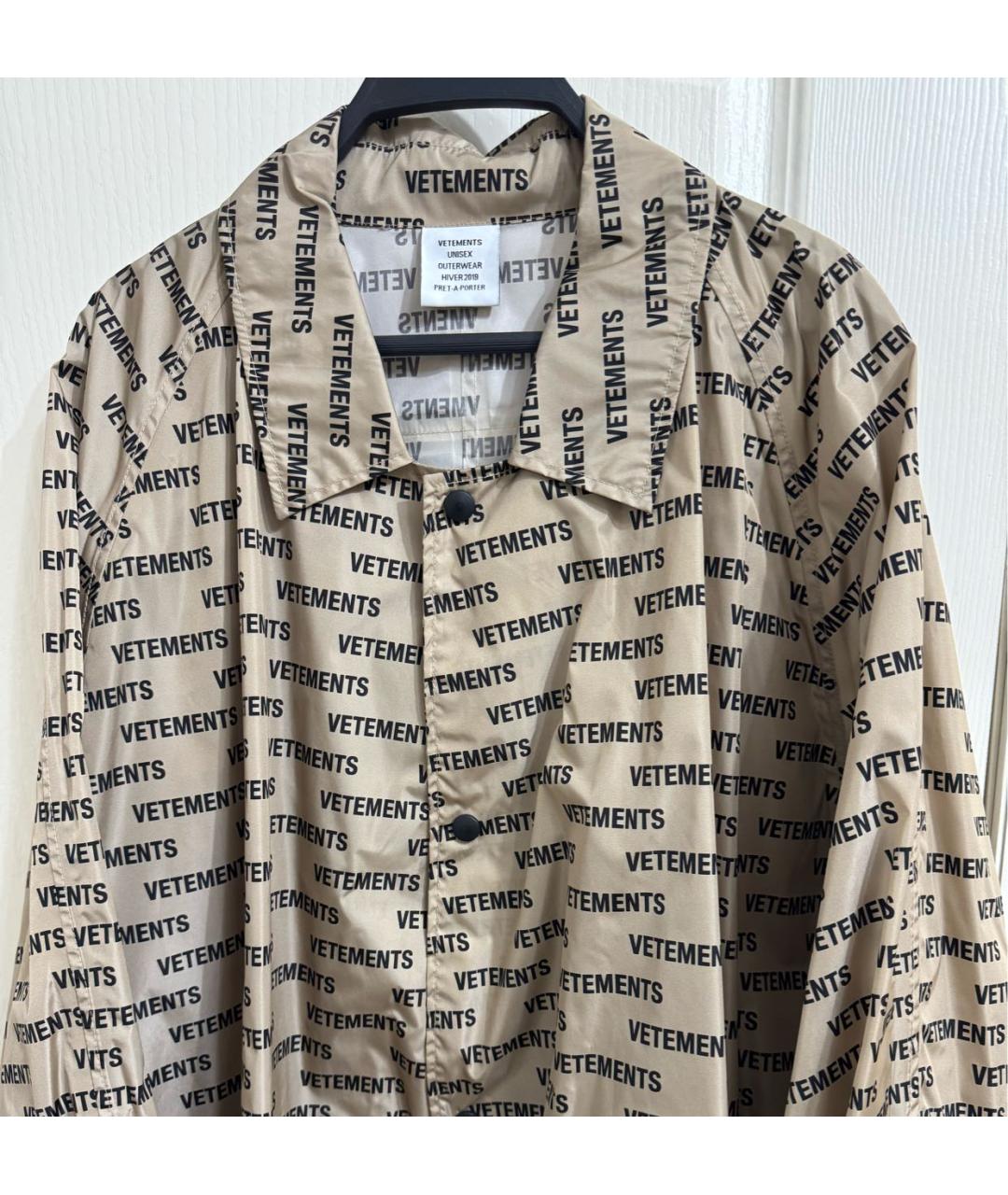 VETEMENTS Бежевый полиэстеровый тренч/плащ, фото 3
